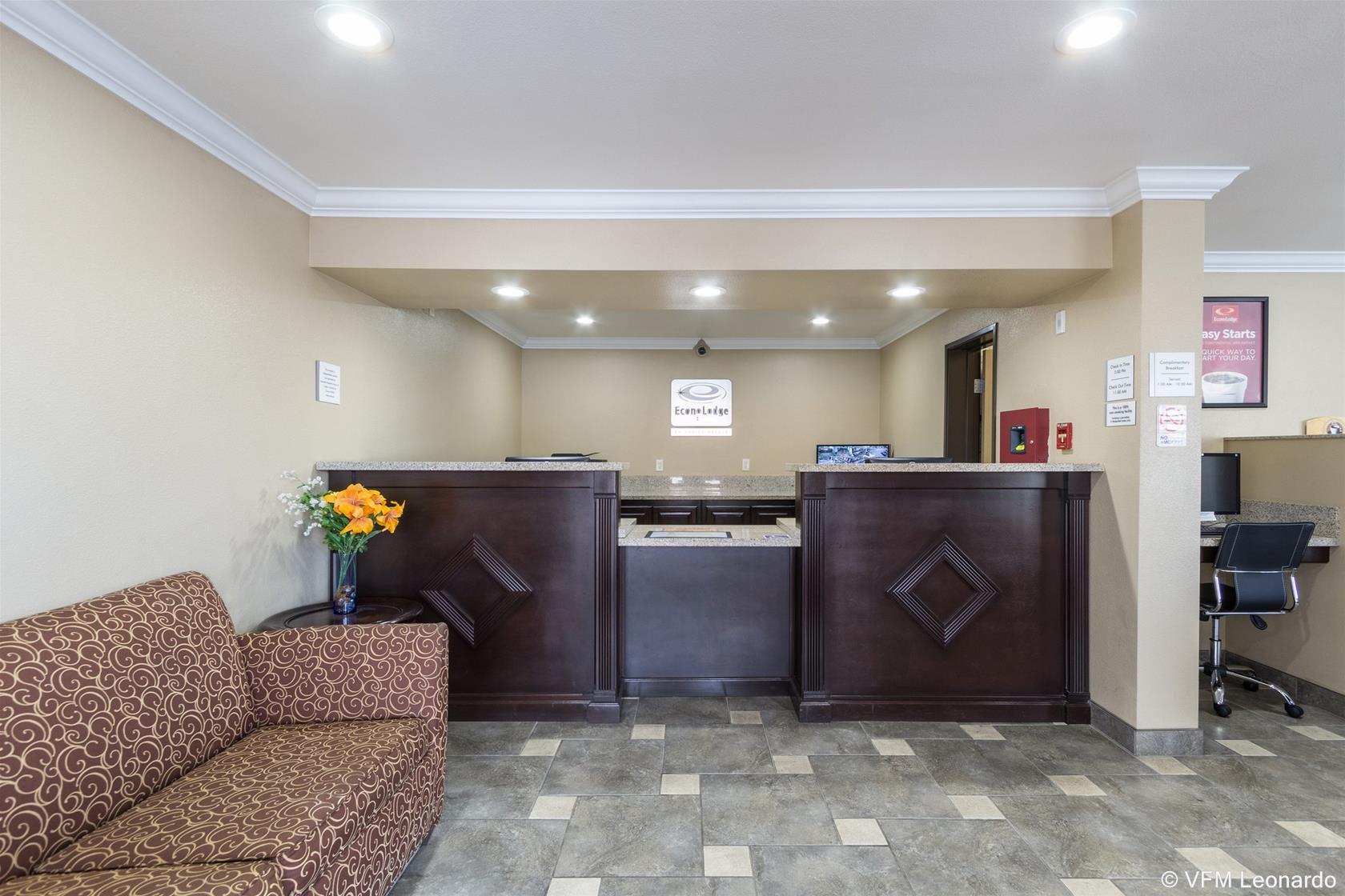 Econo Lodge Inn & Suites Escondido Downtown Екстер'єр фото